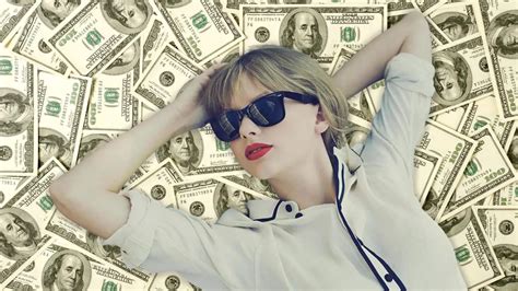 taylor swift billionaire